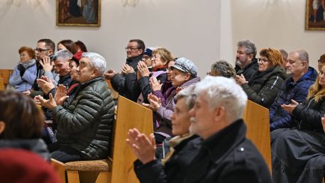 První adventní neděle s Komorními smyčci Lidové konzervatoře